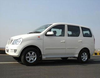 Xylo Taxi Chandigarh
